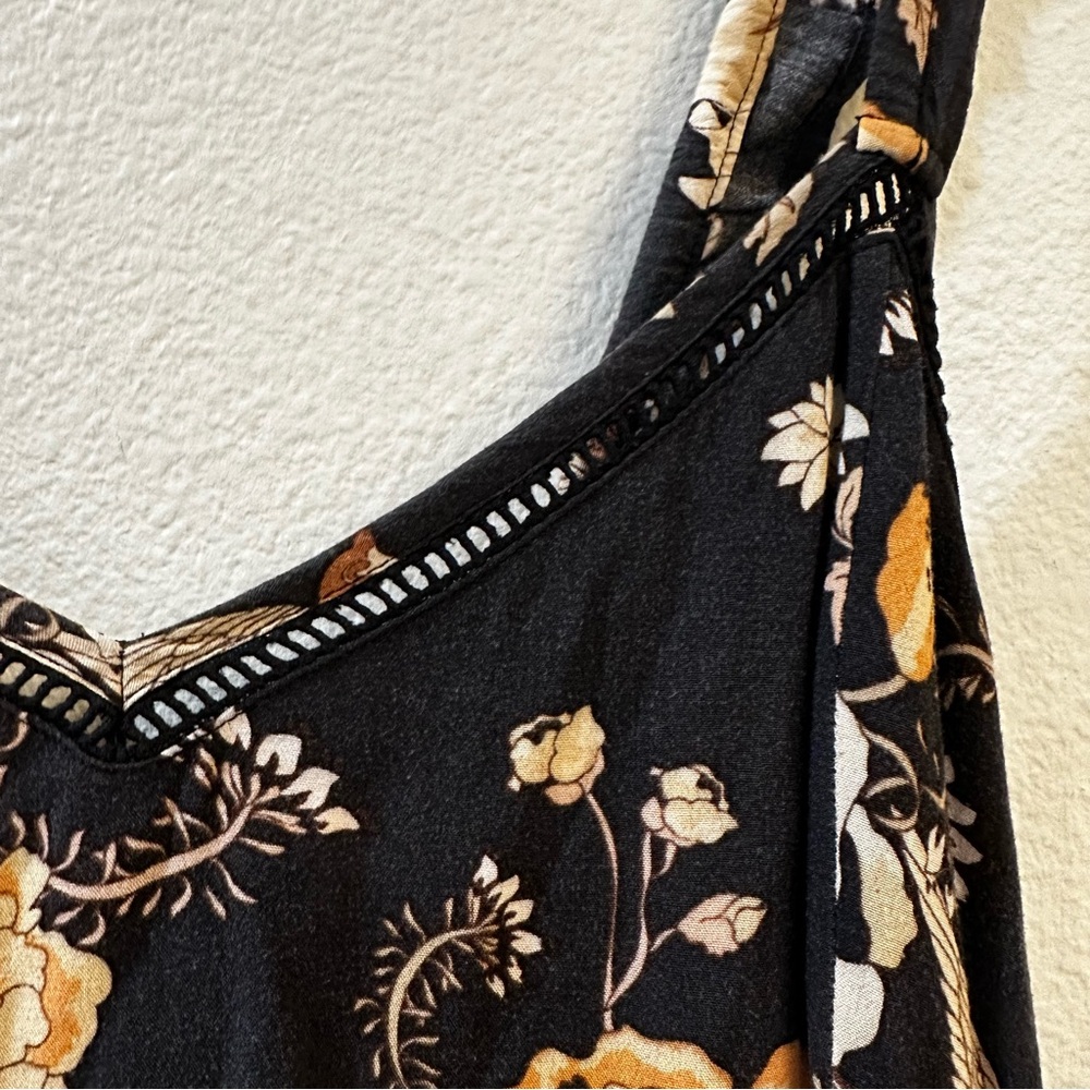 On Hold- Spell Rosa dress - Picture 6 of 14